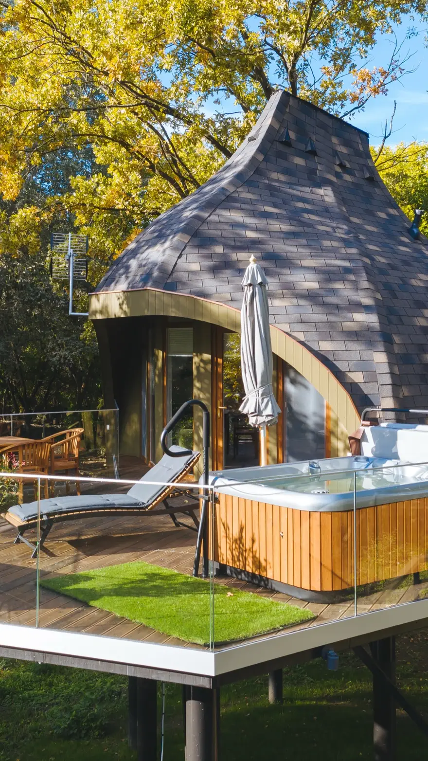 Tree house 1